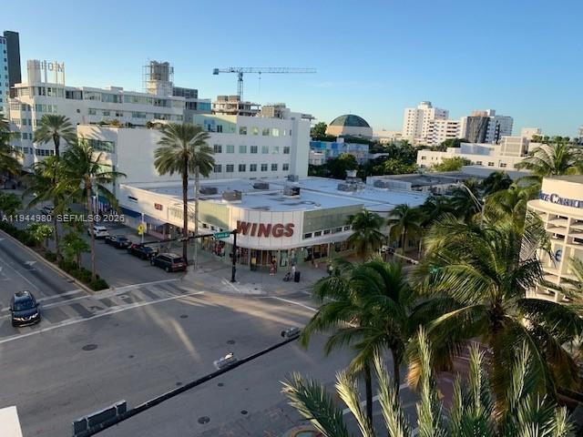 Building Photo - 100 Lincoln Rd