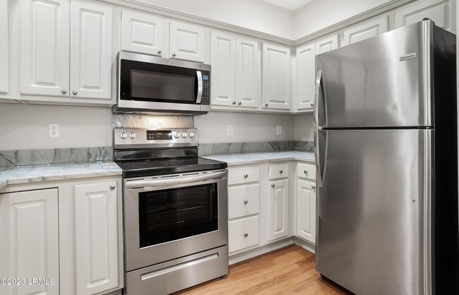 Building Photo - 2 Rockville Way