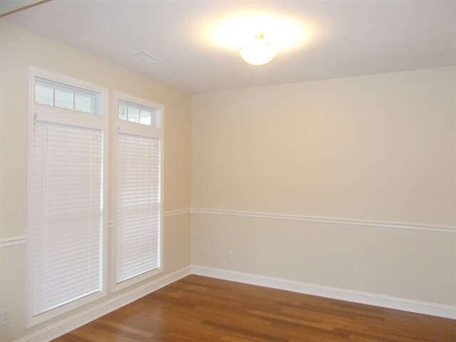 Building Photo - 1505 Bucklebury Ct