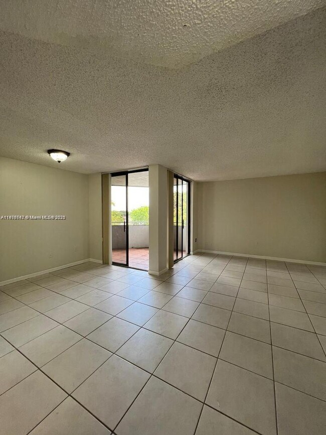 Building Photo - 8205 SW 152nd Ave