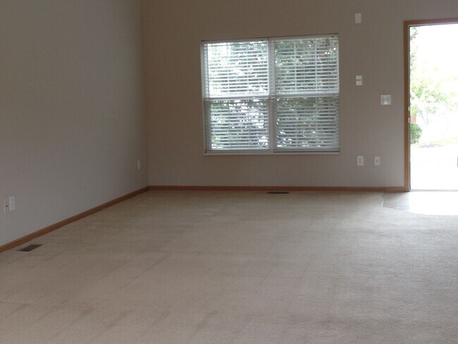 Building Photo - Walker Park 4391