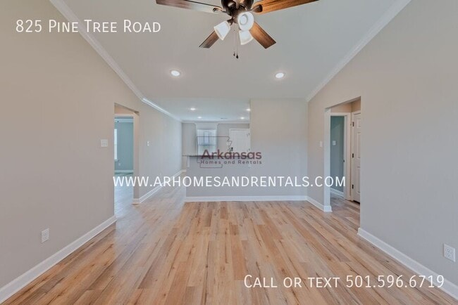 Building Photo - 825 Pine Tree Rd