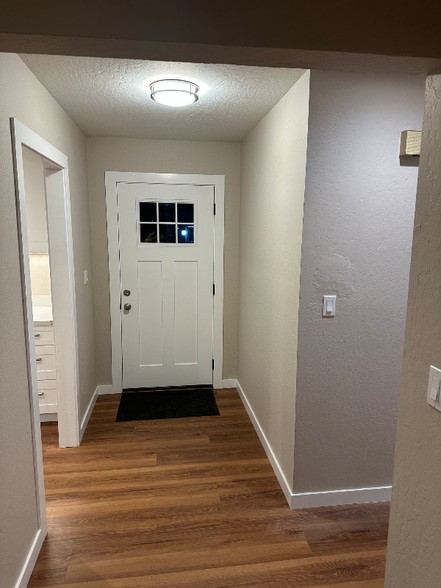 Building Photo - 133 Lanktree Ln