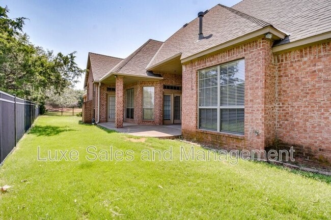 Building Photo - 3341 Heritage Green Cir