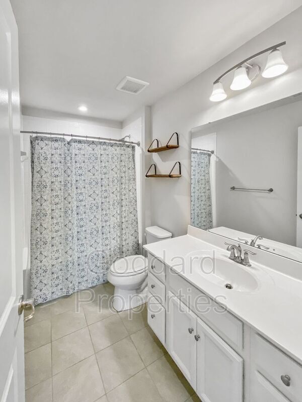 Building Photo - 7893 Jasons Landing Way