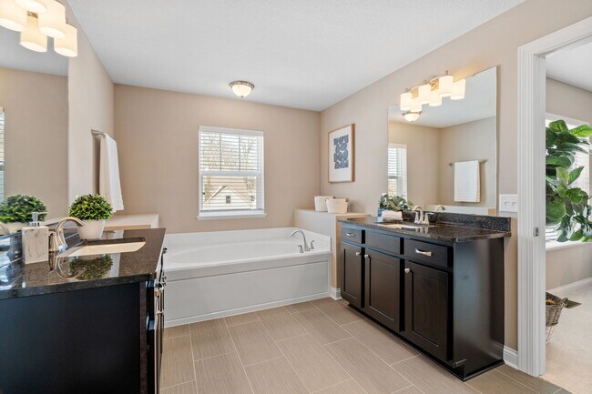 Building Photo - 965 Orchard Trail