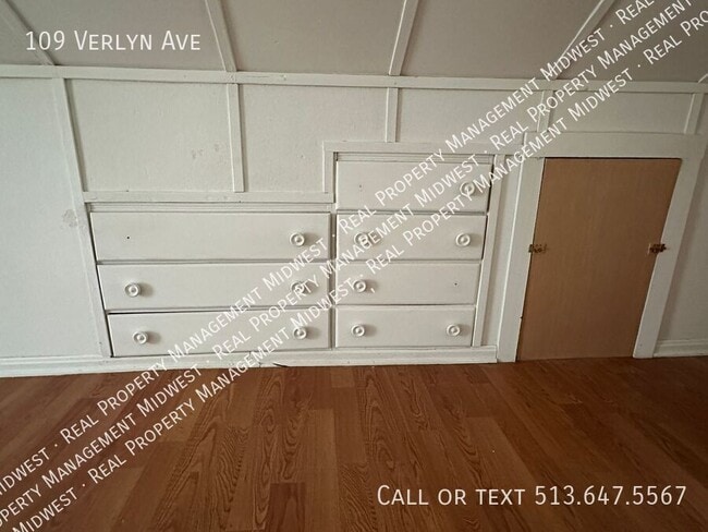 Building Photo - 109 Verlyn Ave