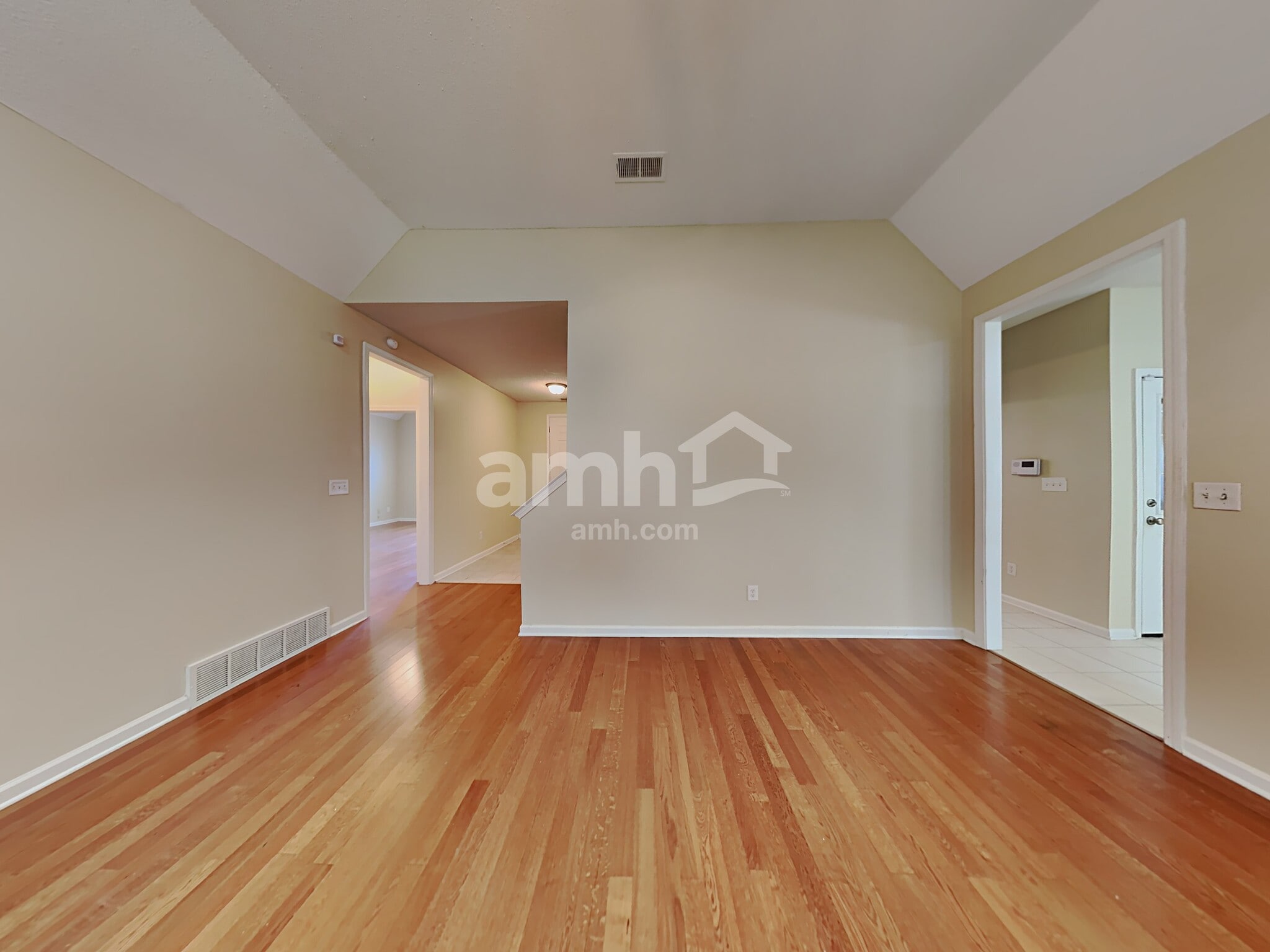 Building Photo - 9619 Morning Shadow Dr