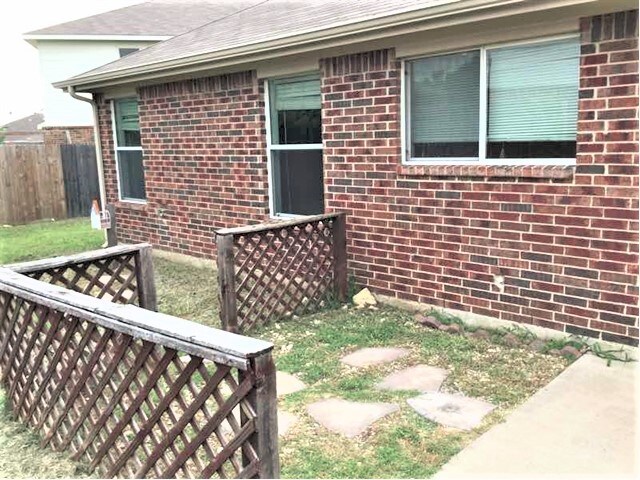Building Photo - 709 Devontree Ct