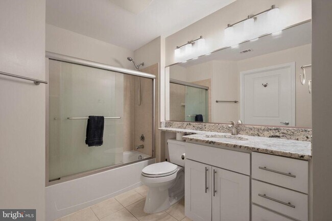 Building Photo - 3600 S Glebe Rd