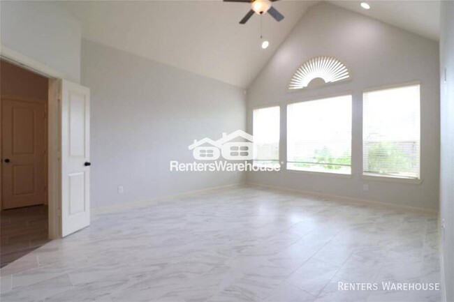 Building Photo - 2902 Iris Gable Ct