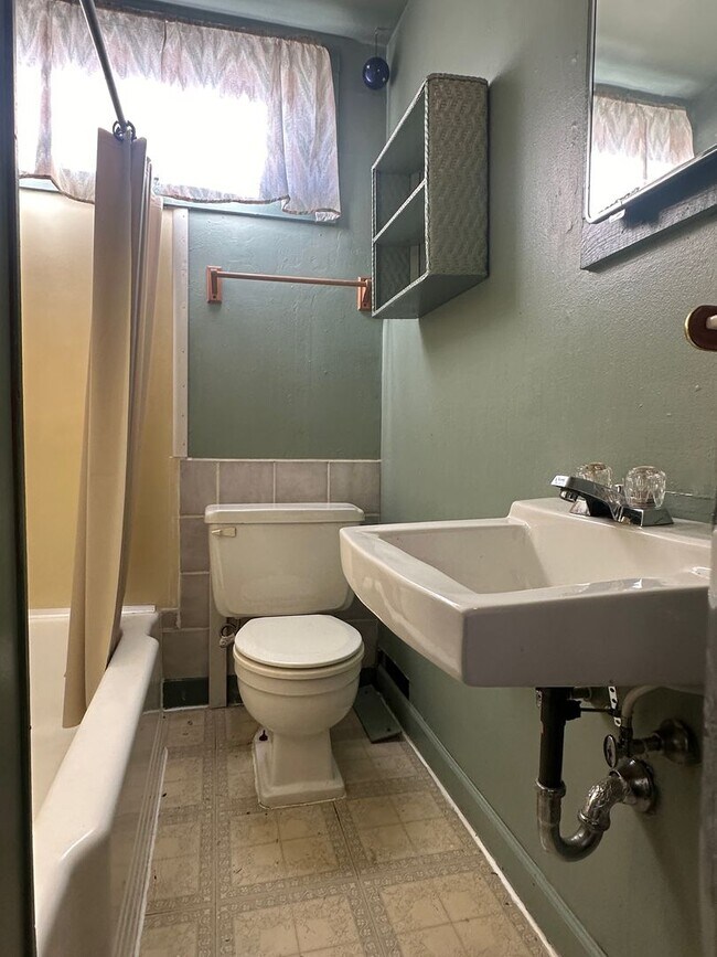 1040.5 Orchard Ave 1040.5 Orchard Ave Winchester VA 22601 Apartment