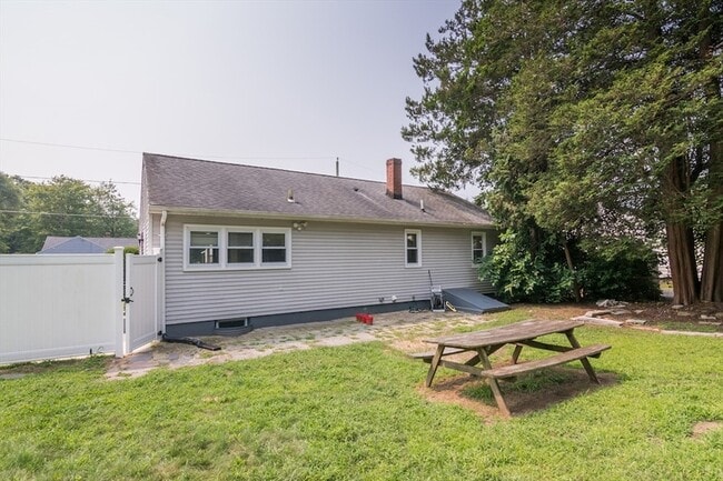 Building Photo - 60 Gatewood Rd