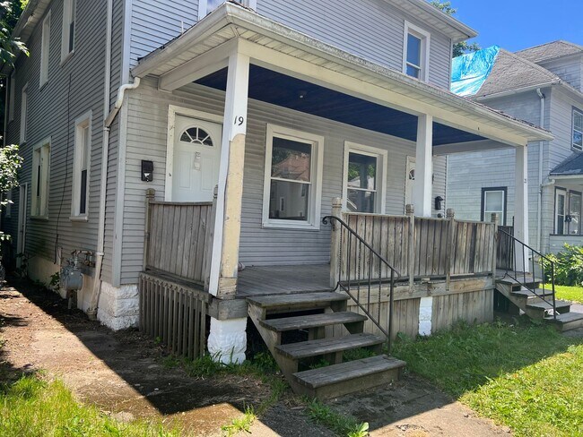 Building Photo - 21 Lehigh Ave