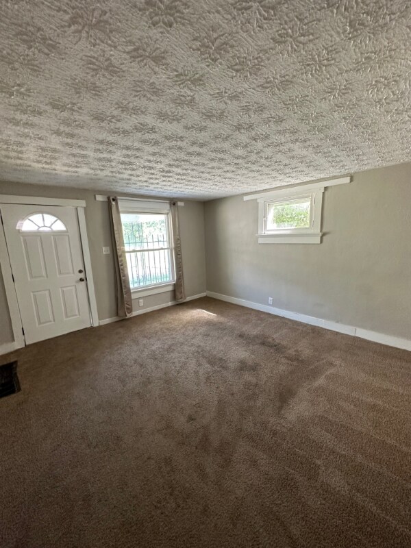 Building Photo - 685 Randolph St