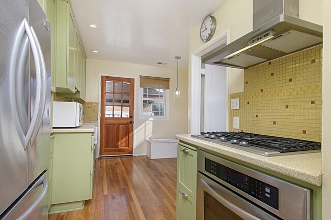 Building Photo - North PB Home, updated interior, just a fe...
