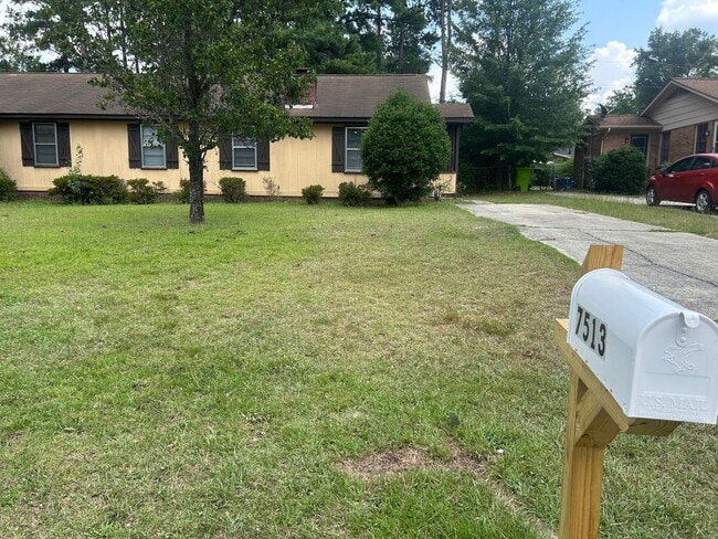 Building Photo - 7513 Mountainbrook Dr