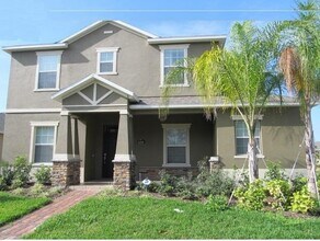 Building Photo - GORGEOUS SINGLE FAMILY HOME, PROFESSIONALLY DECORATED, FULLY FURNISHED