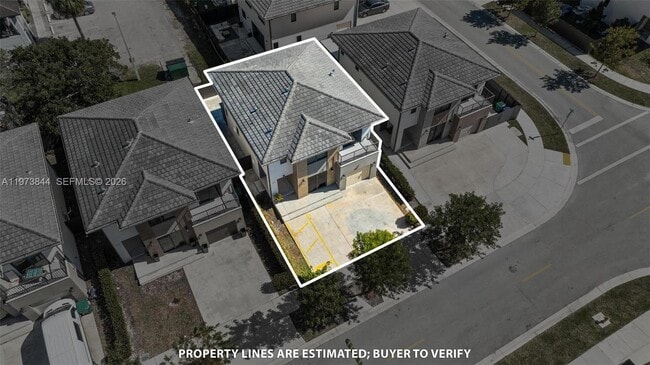 Building Photo - 206 NW 11th Ct