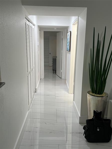 Building Photo - 2425 NW 33rd St