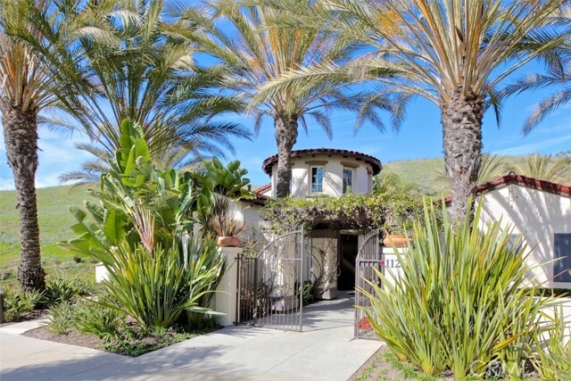 Building Photo - 2041 Costero Hermoso