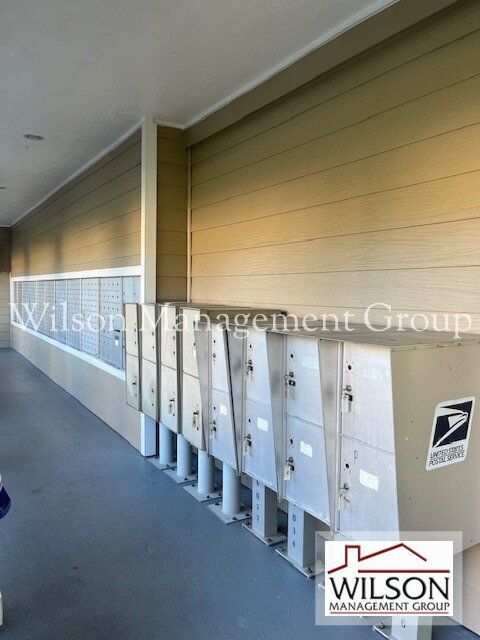 Building Photo - 13037 Mulberry Park Dr