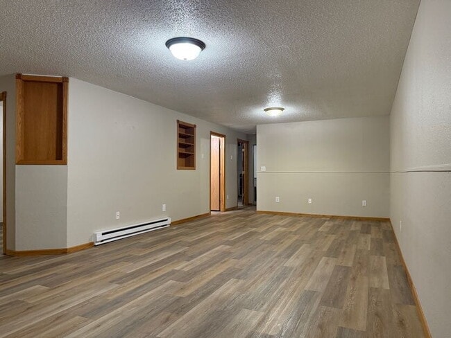 Building Photo - 2736-33 1/2 33 1/2 Ave S