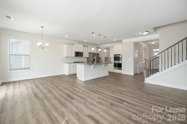 Building Photo - 1024 Arbury Way