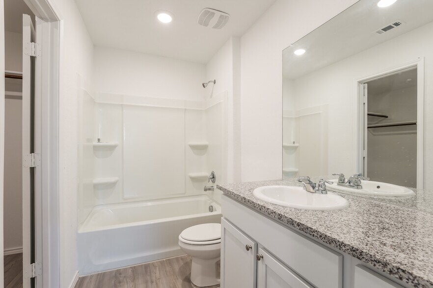 Building Photo - 419 Filibusters Trail