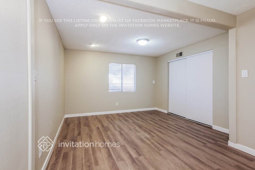 Building Photo - 15218 N 38th St