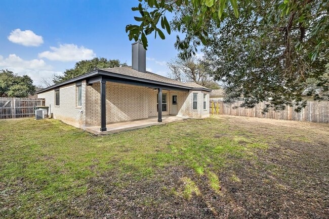 Building Photo - 117 Rosemary Cove