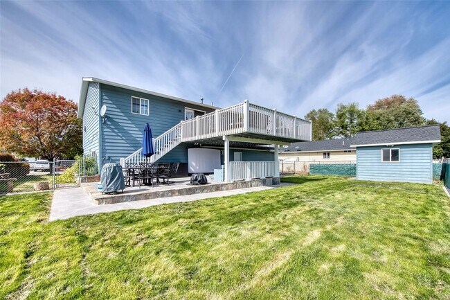 Building Photo - Spacious 4 bed/ 3 bath Hamilton Home