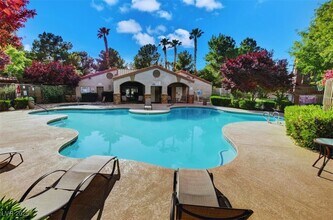 Building Photo - 2121 Sealion Dr