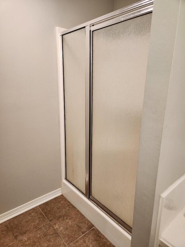 Building Photo - 9321 Champion Cir S