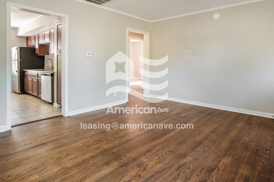 Building Photo - 6521 E 5th Pl