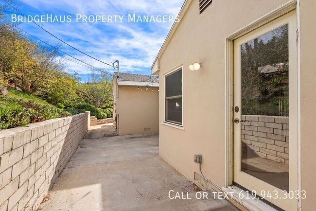 Building Photo - 4739 Hillcrest Ave