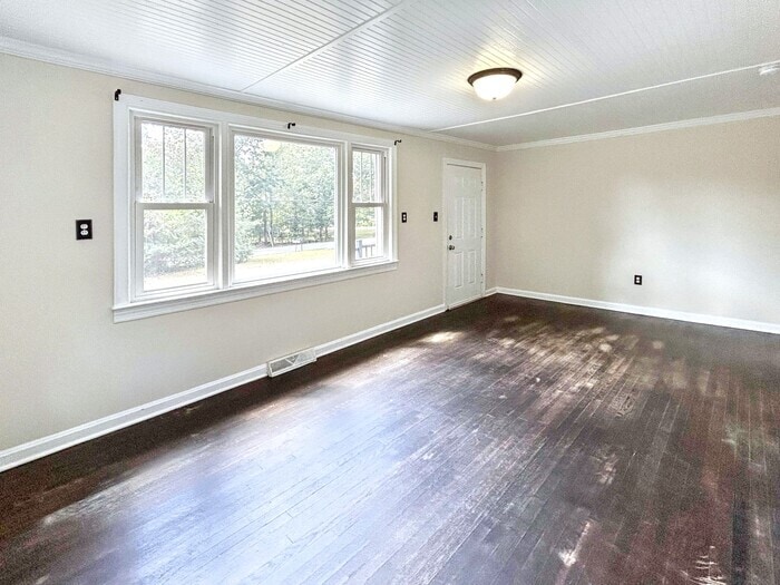 Building Photo - 146 Van Horn Ln