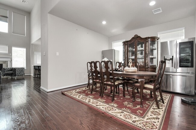 Building Photo - 8002 Mesquite Hill Ln