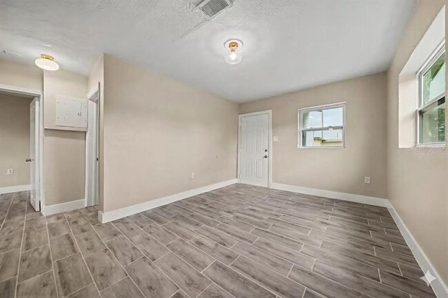 Building Photo - 769 Willie Mays Pkwy