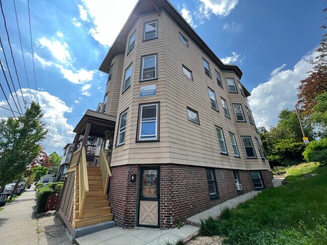 Building Photo - 21 Cameron Ave