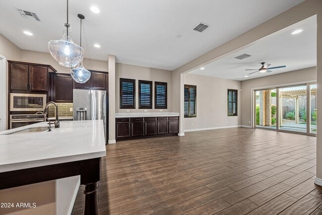 Building Photo - 3258 E Tina Dr