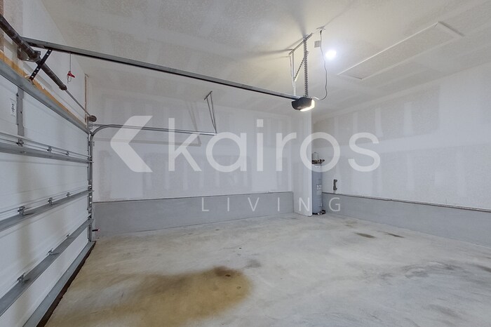 Building Photo - 4804 Malay Cir