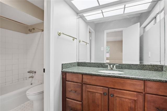 Building Photo - 4712 Southshore Dr