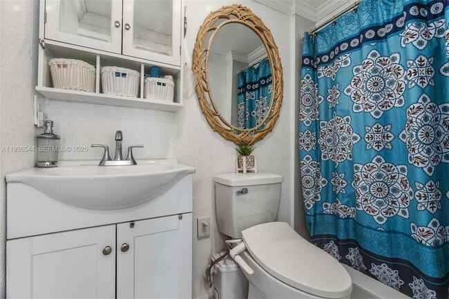 Building Photo - 16 North Dr