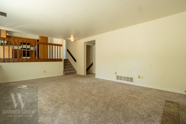 Building Photo - 590 Crosstrail Dr