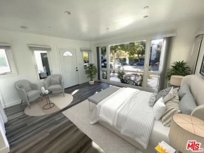 Building Photo - 1217 9th St