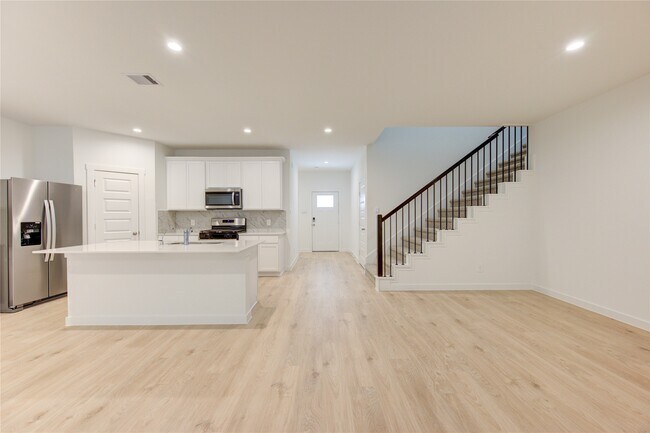 Building Photo - 31763 Margaret Woods Ln