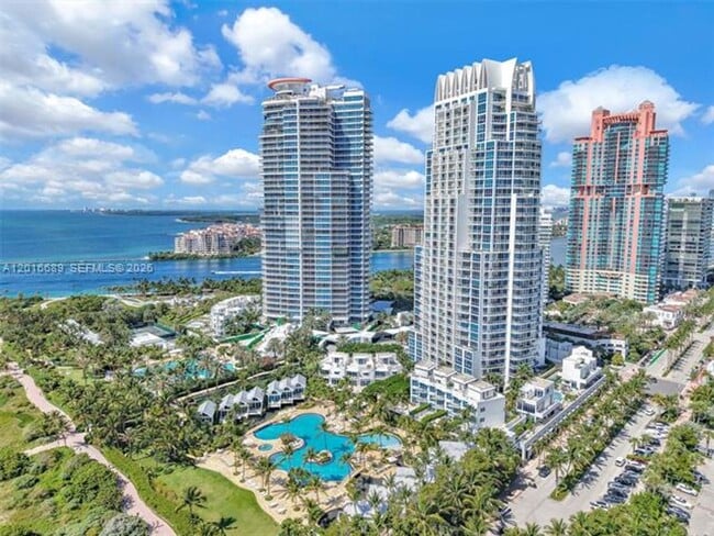 Building Photo - 100 South Pointe Dr