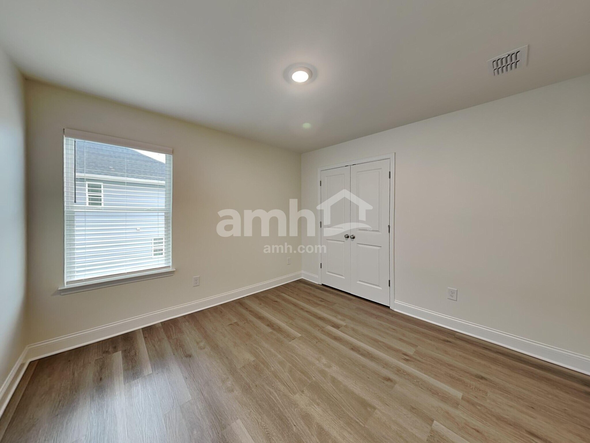 Building Photo - 820 Jubilation St