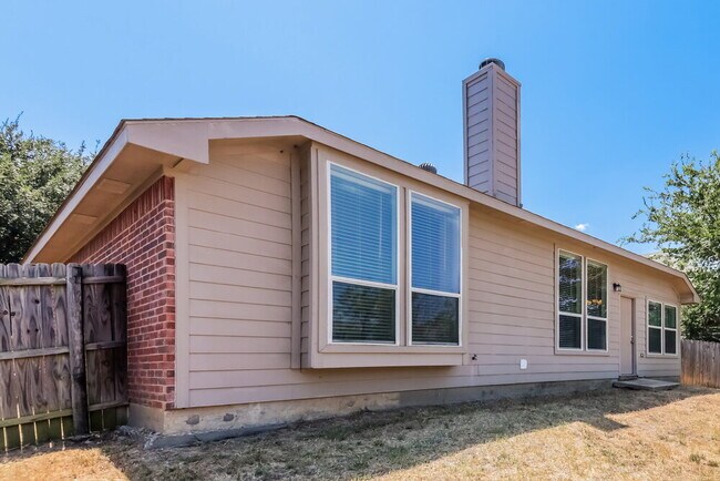 Building Photo - 2945 Stockton St